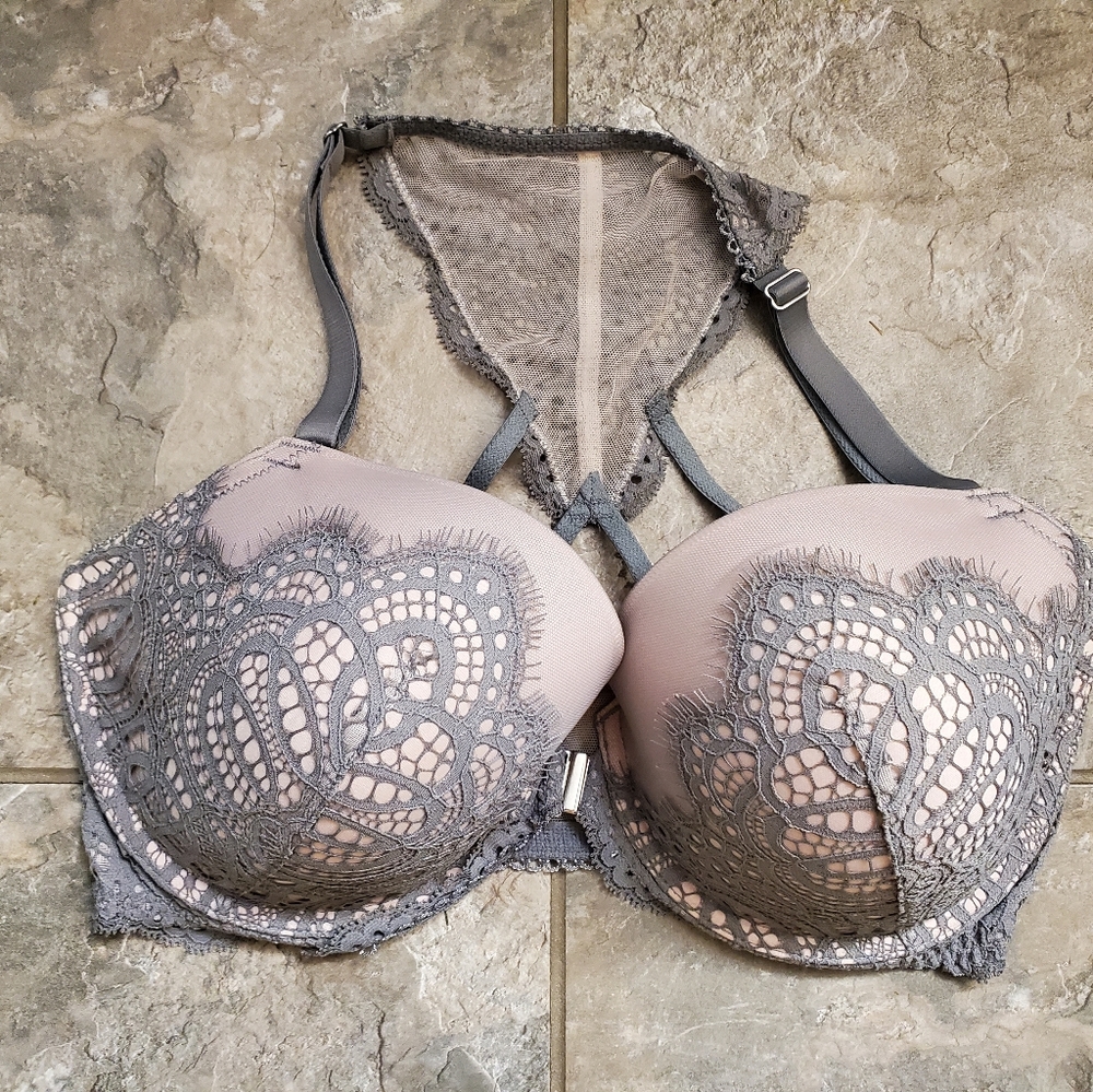 Victoria Secret 34DDD bralette